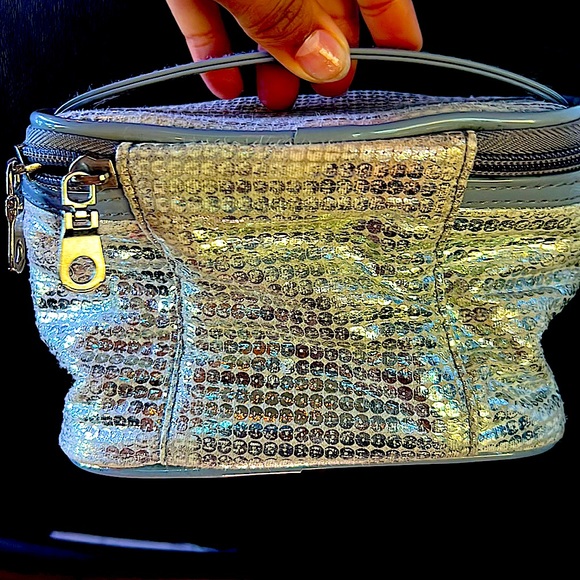 A sequenced bag - Picture 2 of 4